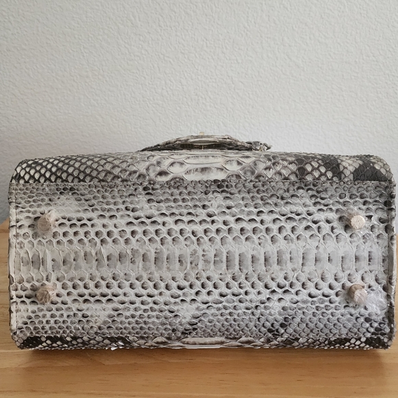 The Pelle collection 100% Python leather - Picture 5 of 7